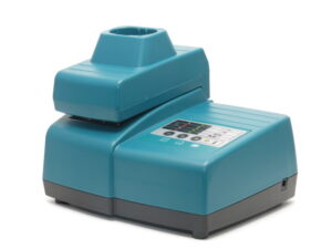 Carica batterie universale per MAKITA Ni-MH, Ni-Cd, Li-Ion - immagine 3