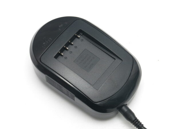 Caricabatteria-per-Batteria-Olympus-LI-70B-original-13720-673.jpg